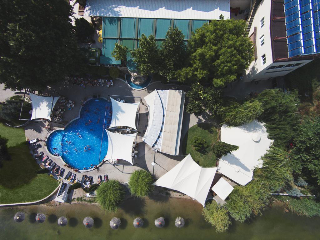 Romantique Veles Hotel Bagian luar foto