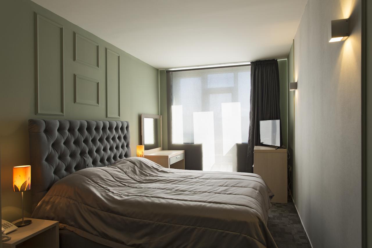 Romantique Veles Hotel Bagian luar foto