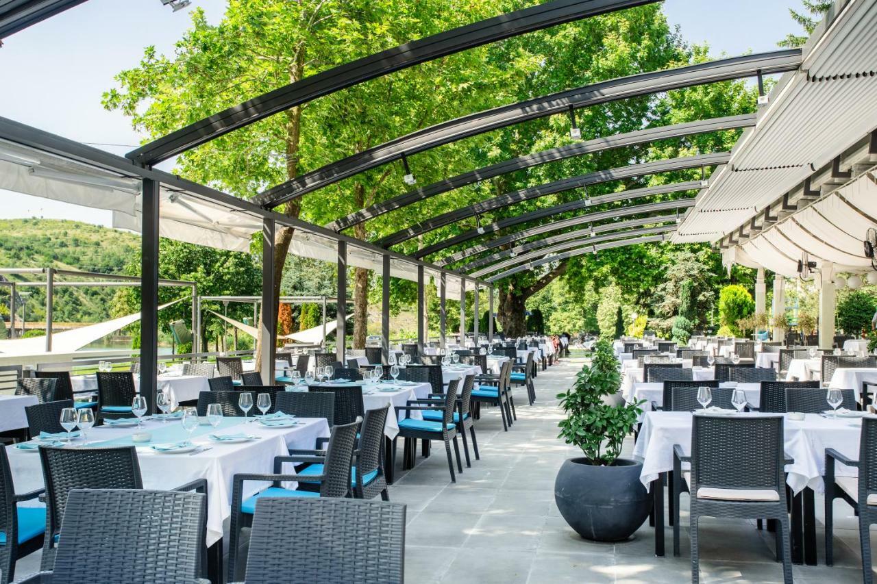 Romantique Veles Hotel Bagian luar foto