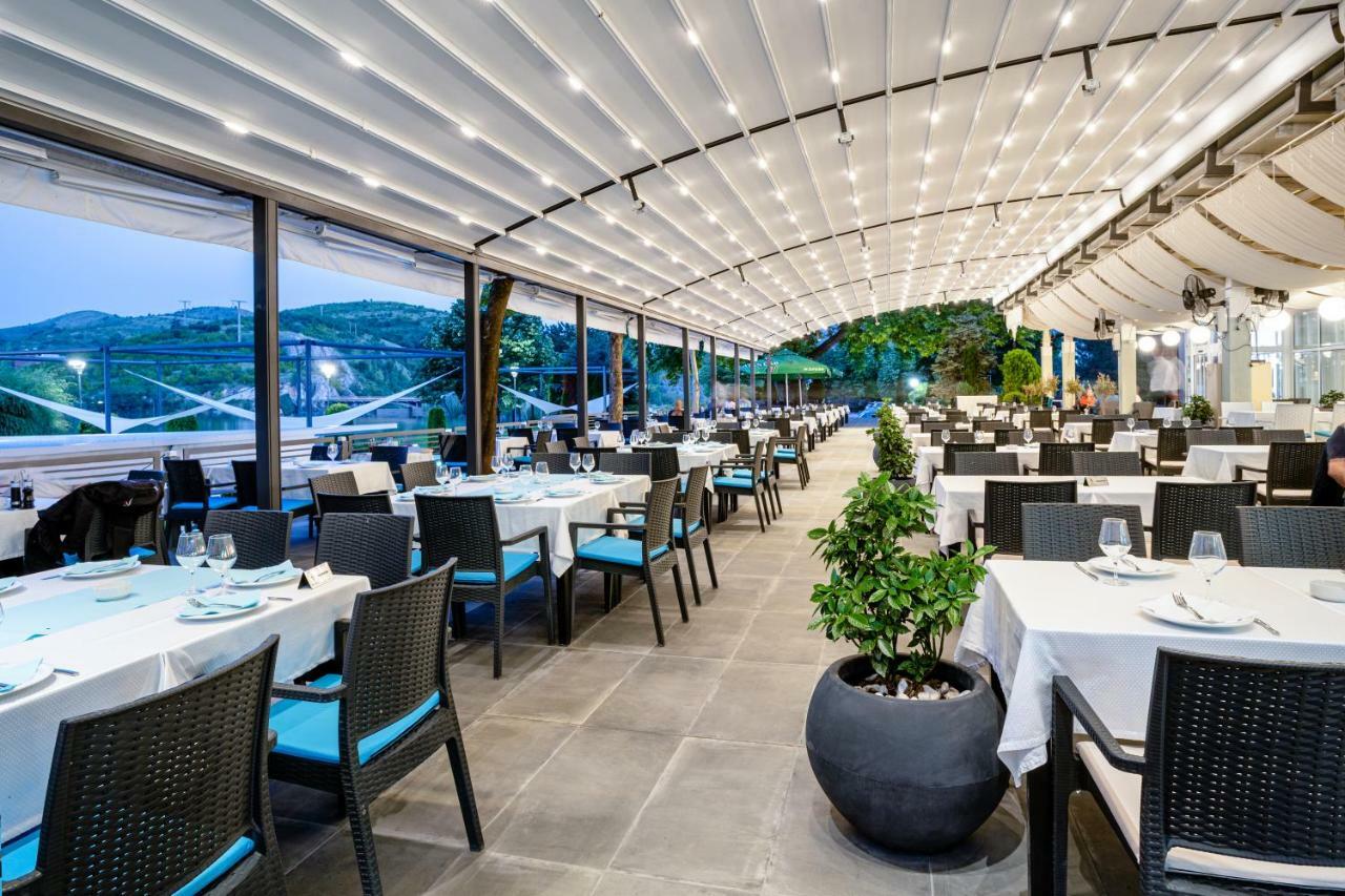 Romantique Veles Hotel Bagian luar foto