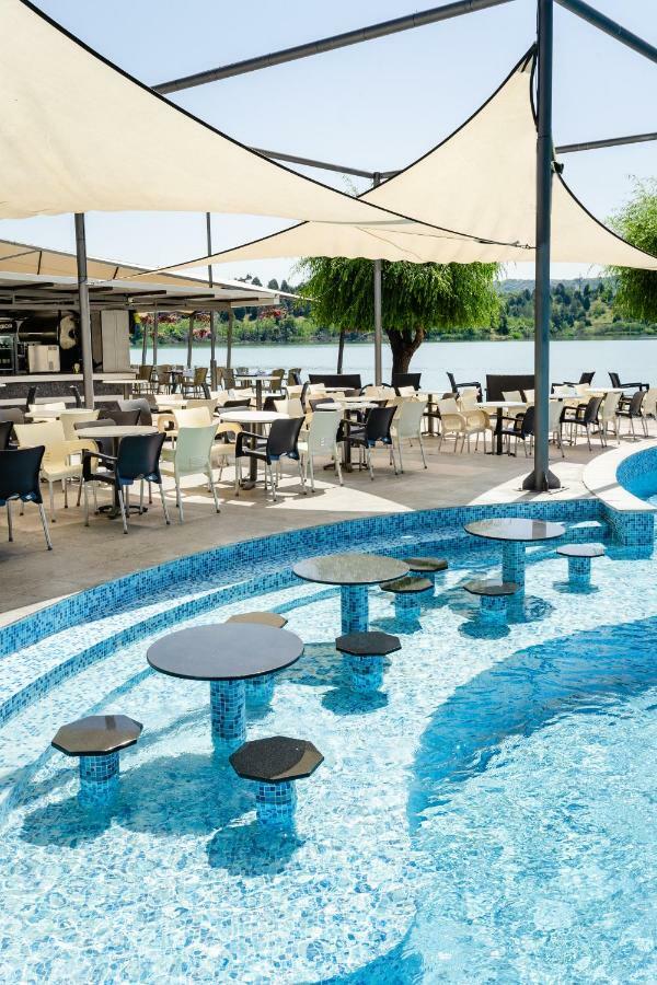 Romantique Veles Hotel Bagian luar foto